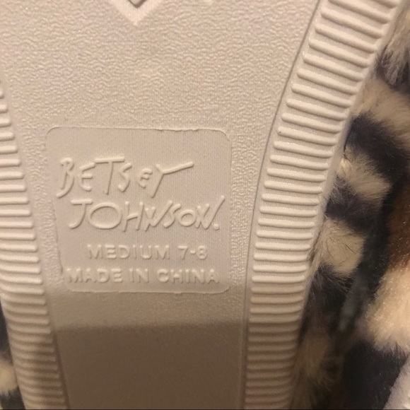 💋💕Betsey Johnson cheetah faux fur💗slippers💋💕! - Picture 5 of 6